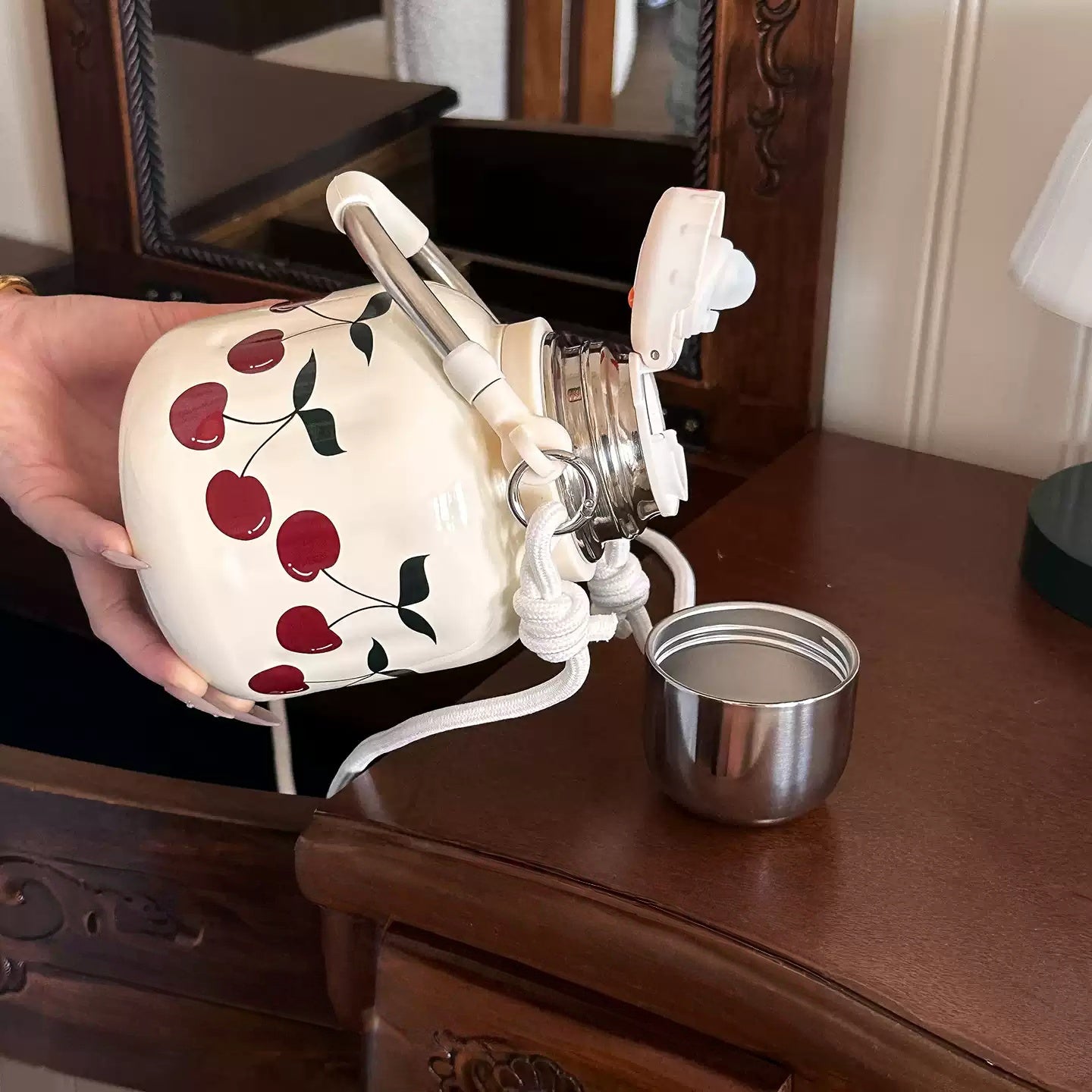 Gamelife Exquisite Mini Cute Water Bottle